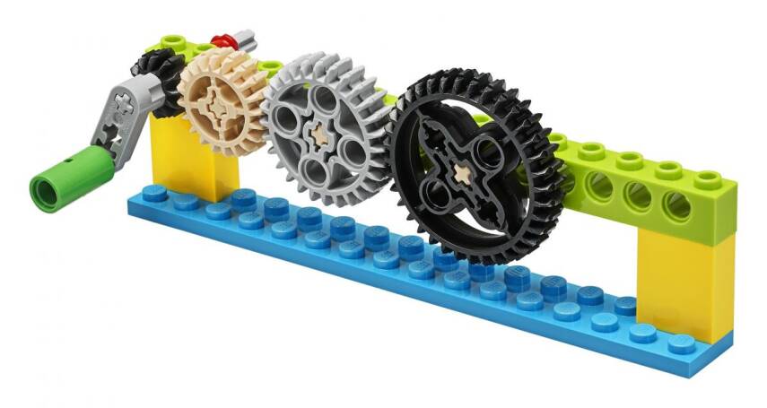 LEGO Education BricQ Motion Essential Seti - 4